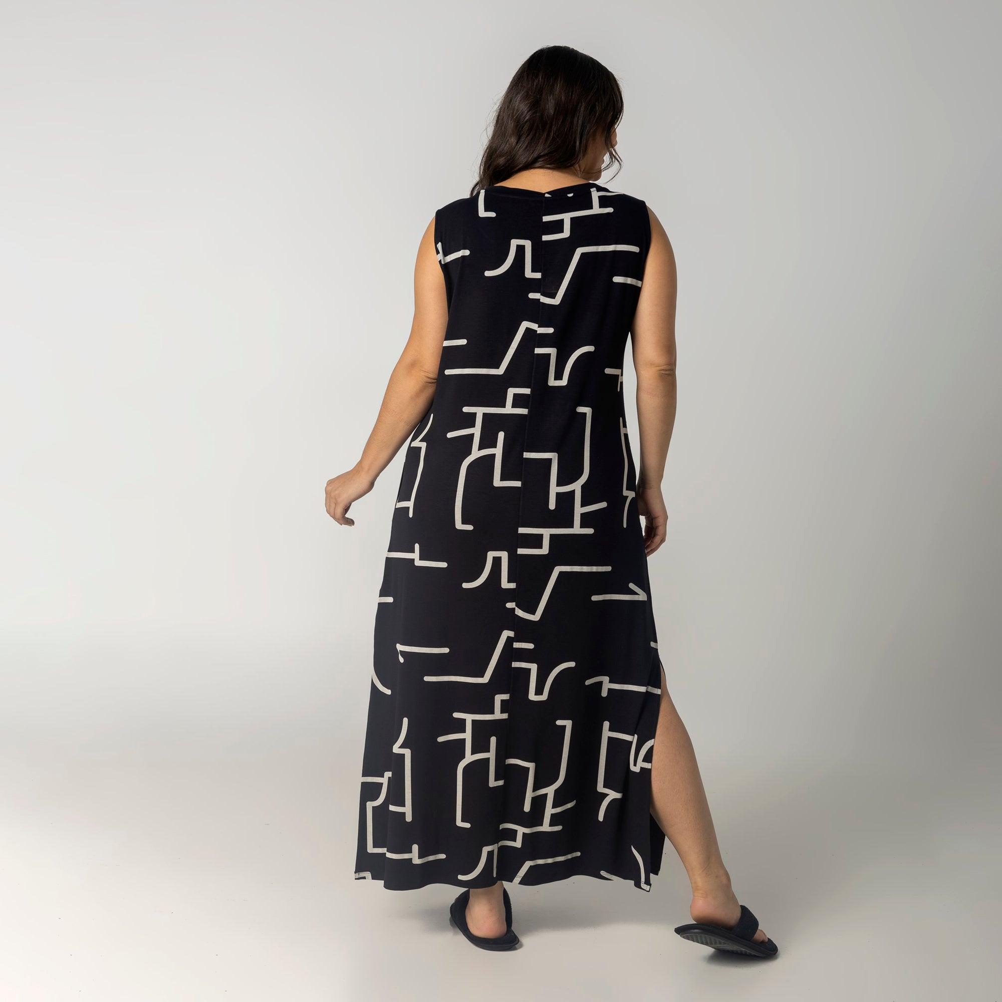Camisola Longa Plus Size Modernique Preto