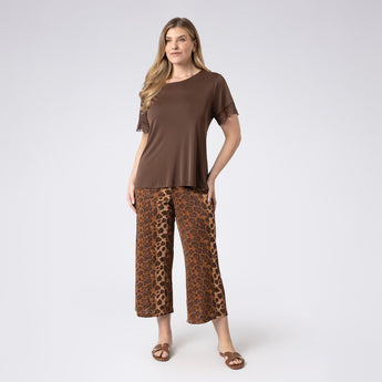 Pijama Feminino Capri Plus Size Onça Brown
