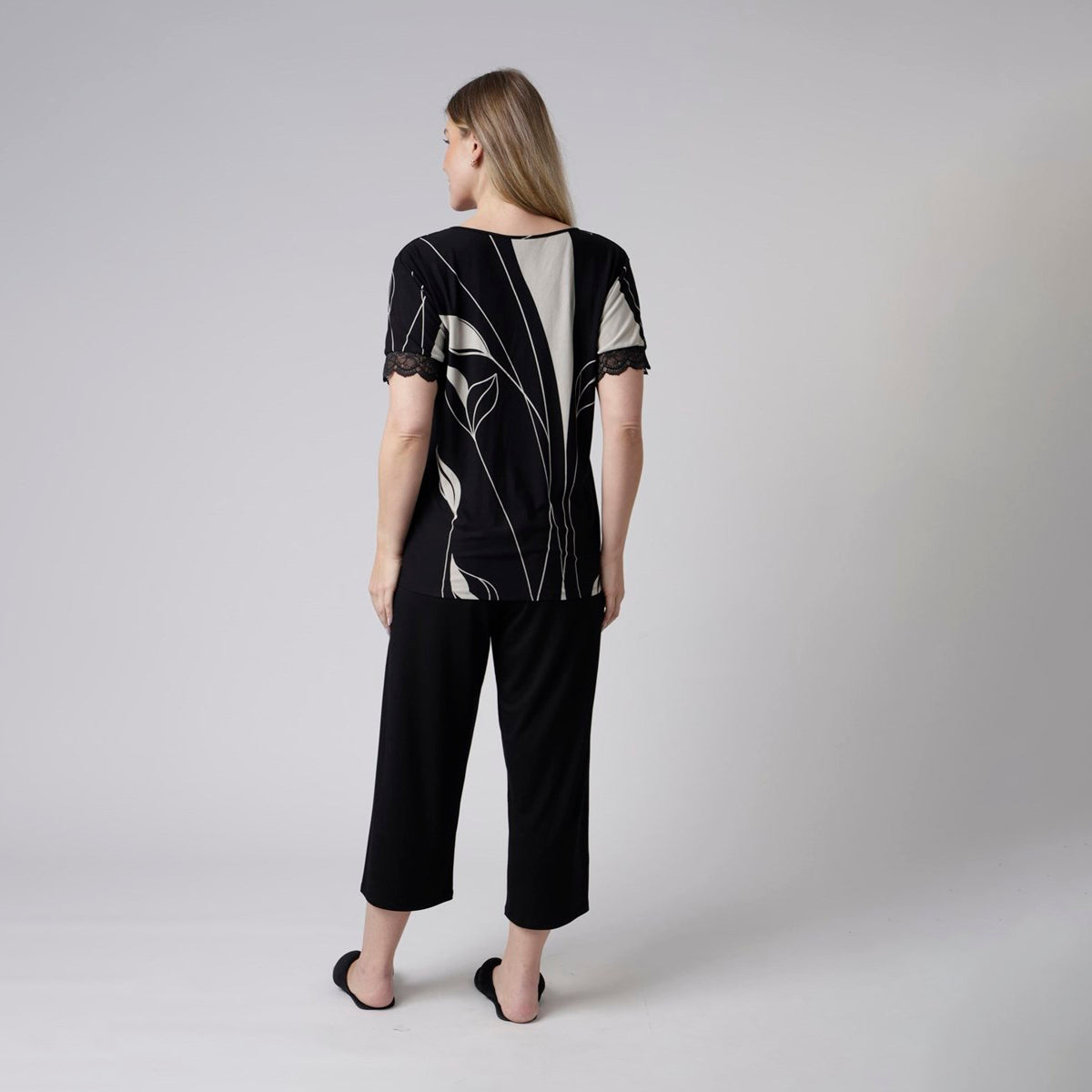 Pijama Feminino Plus Size Capri Rongeant e Preto