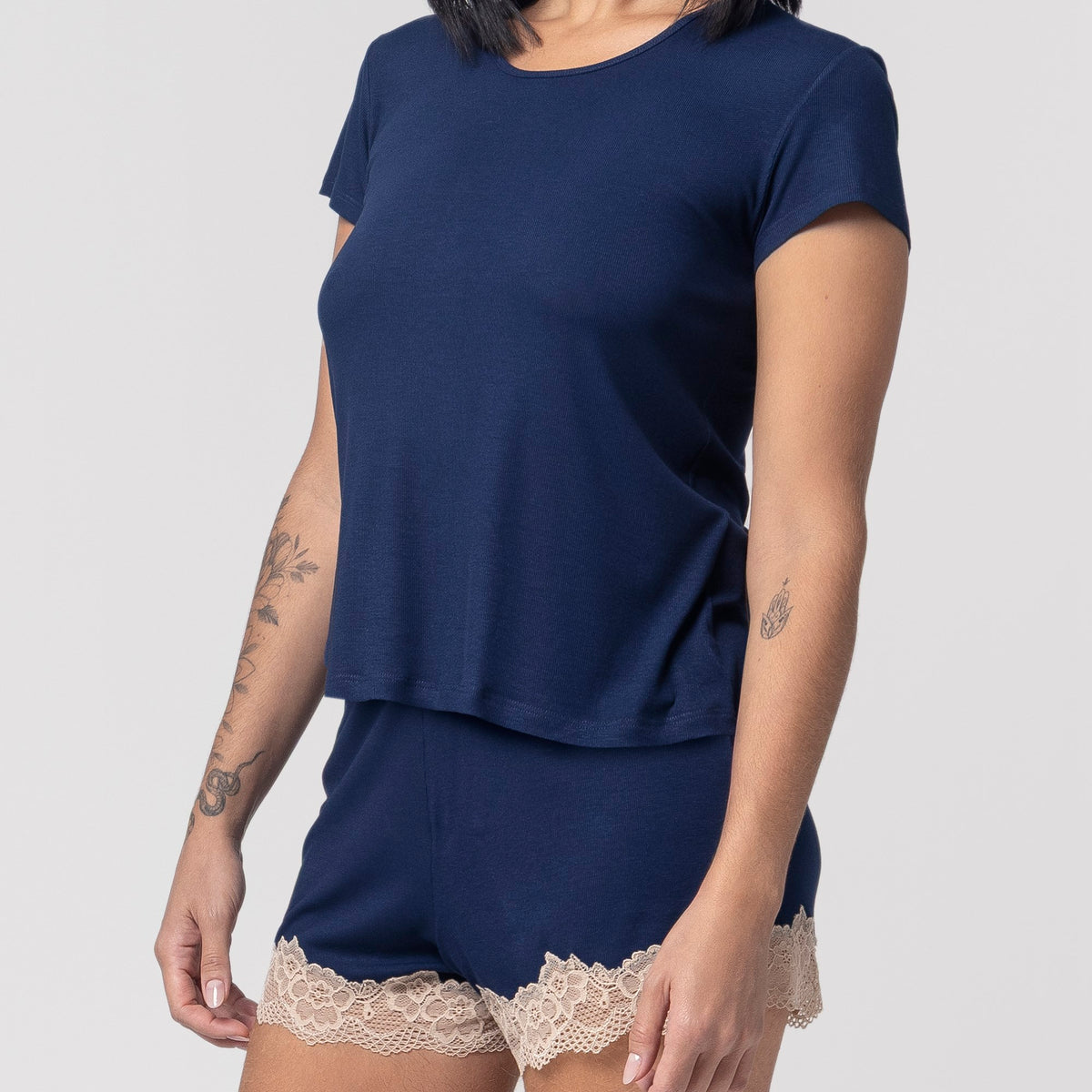 Pijama Feminino Curto Marinho com Renda