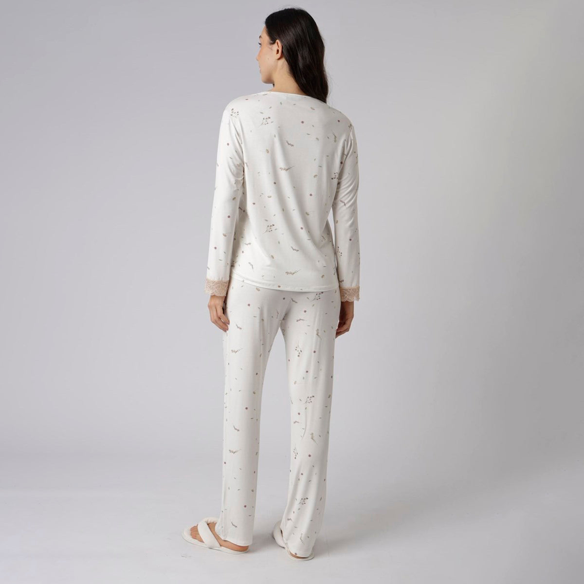 Pijama Feminino Longo Brisa com Renda