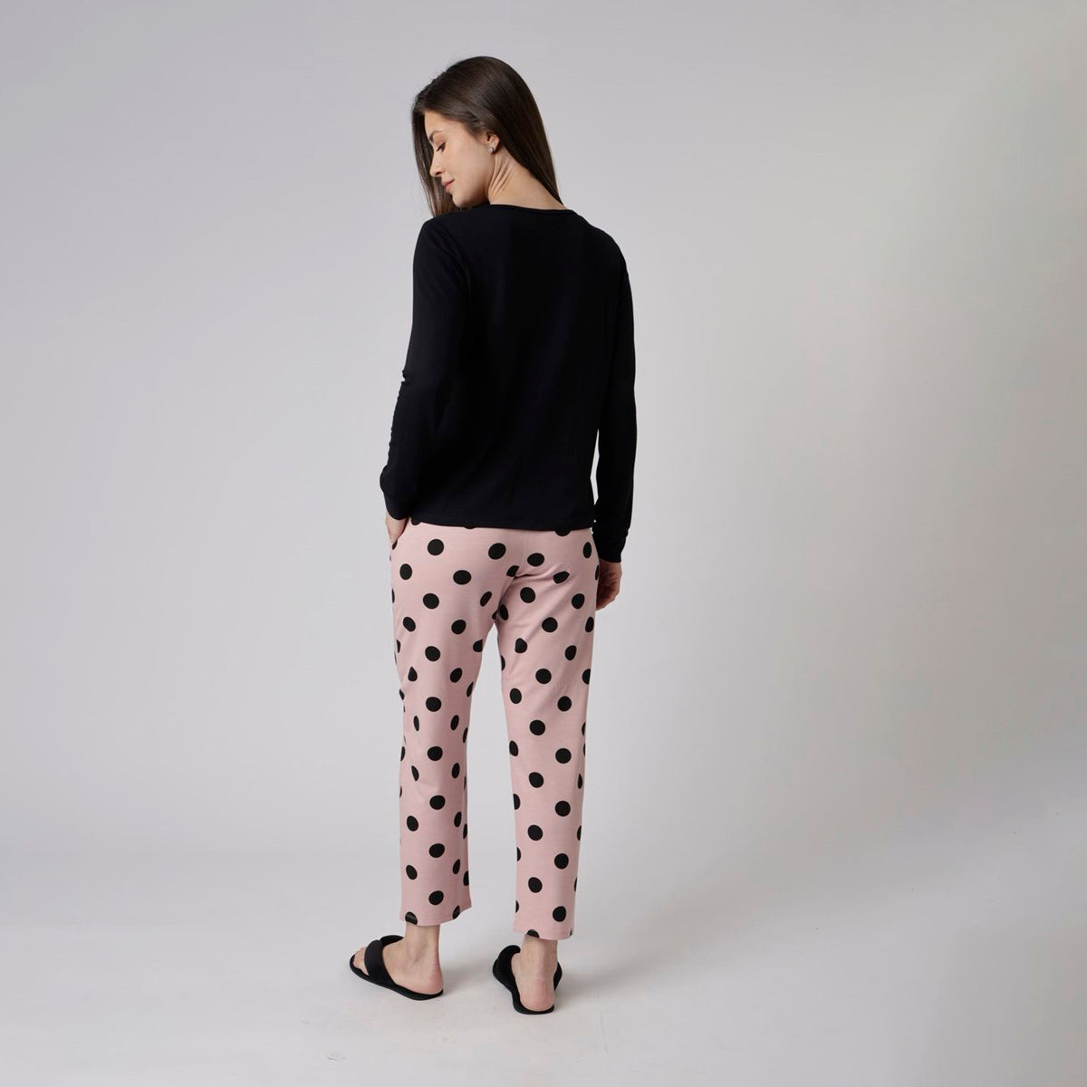Pijama Feminino Longo Preta e Poá Rosa Lingerie