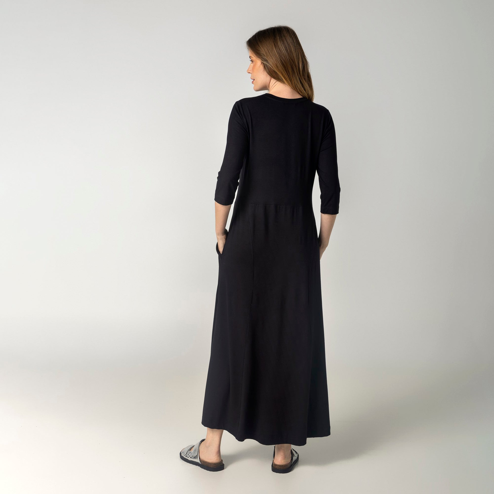 Vestido Sportwear Preto com Bolso