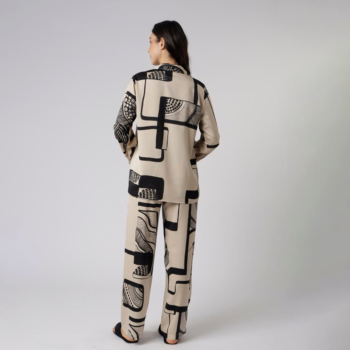 Pijama Feminino Aberto Longo Estampado Abstrato