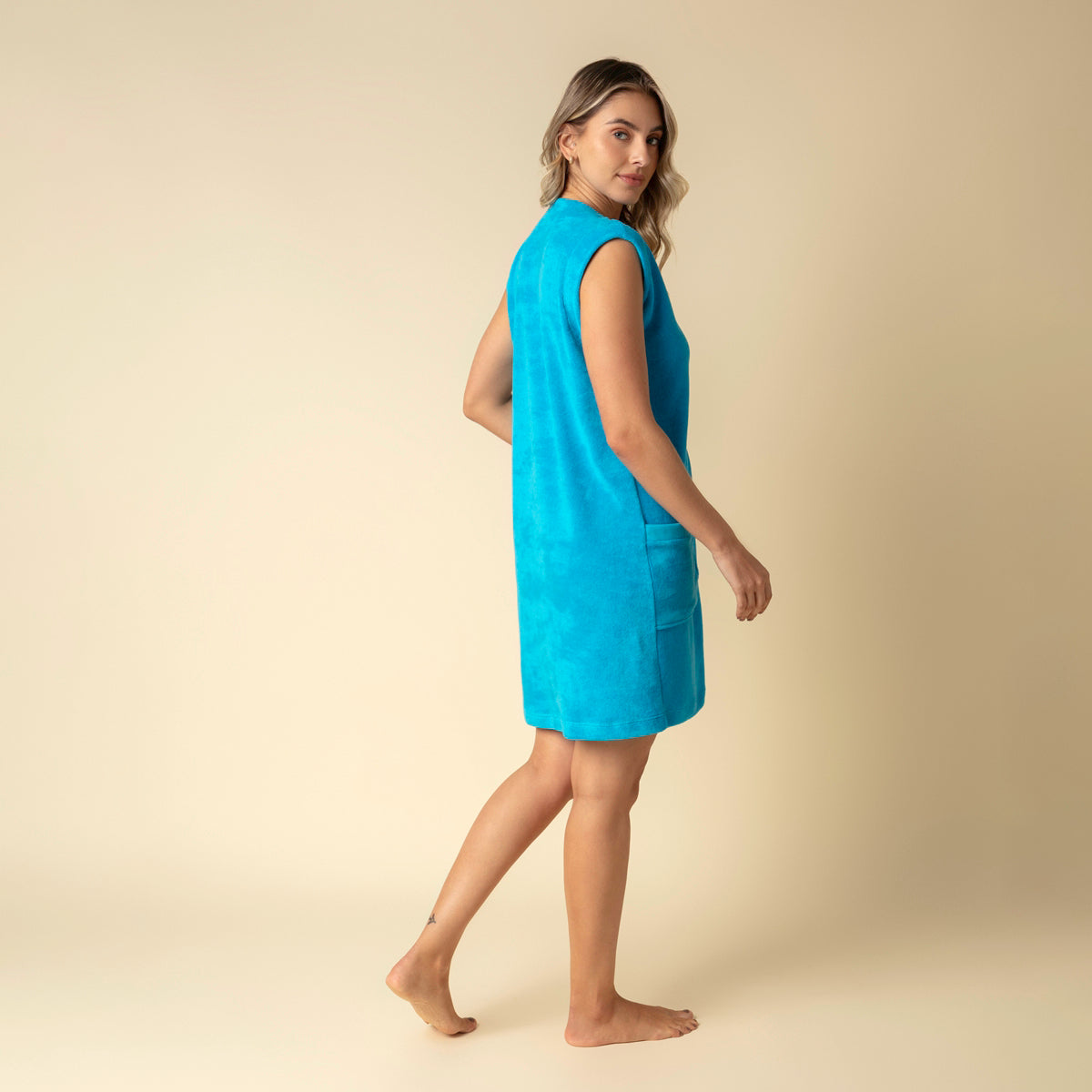 Robe Feminino Regata com Zíper Azul