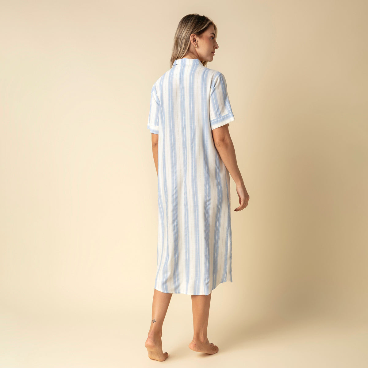 Camisão Feminino Midi Aberto Listrado Azul