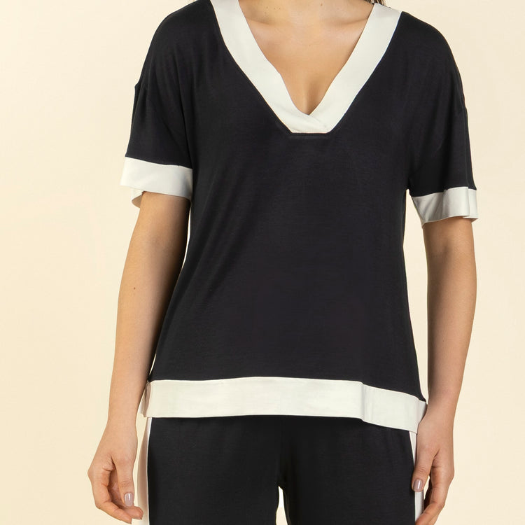 Pijama Feminino Manga Curta Preto com Off White