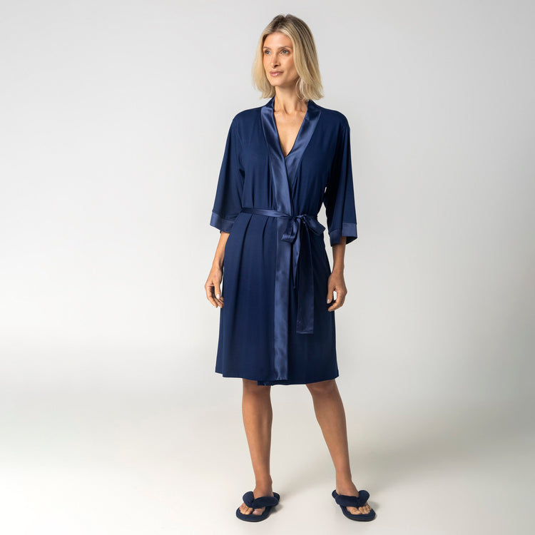 Robe Feminino Curto Marinho com Cetim