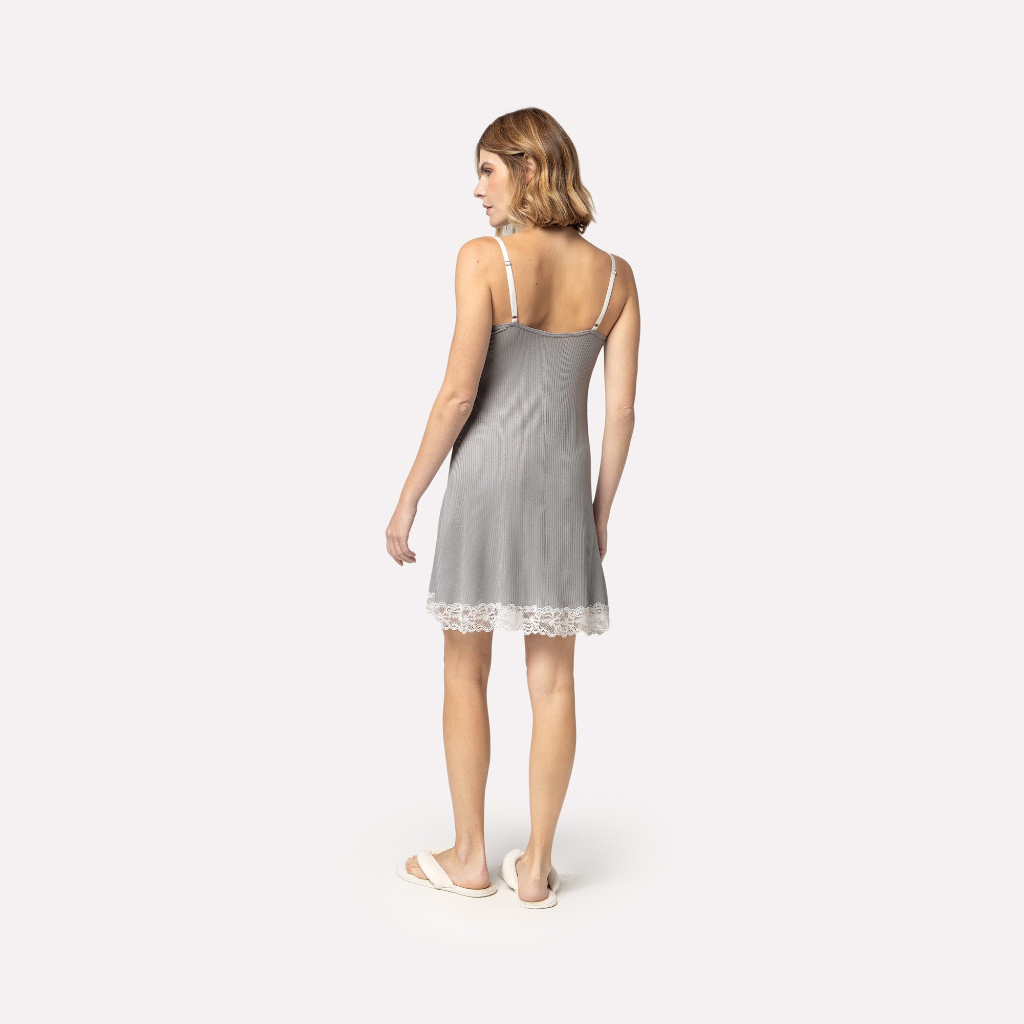 Camisola Gestante Curta New Gris com Renda