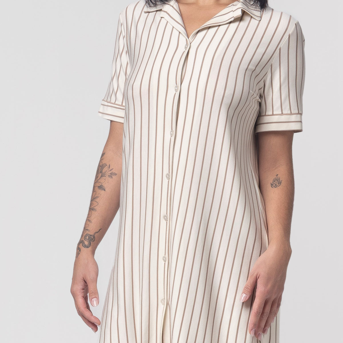 Camisão Feminino Curto Aberto Listrado Khaki