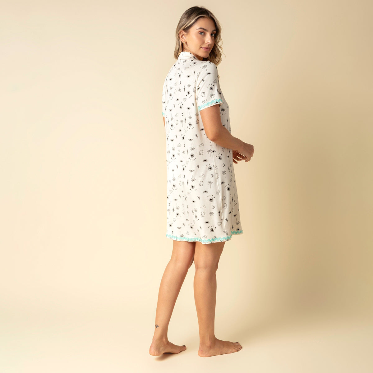Camisão Feminino Curto Aberto Abu Dhabi