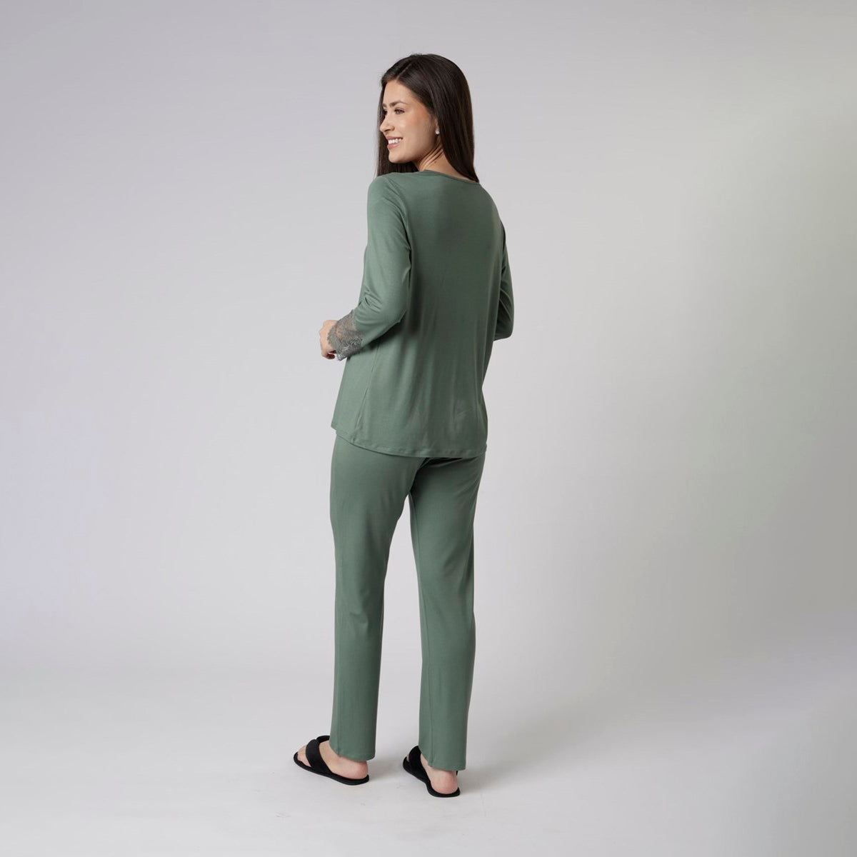 Pijama Feminino Aberto Longo Verde