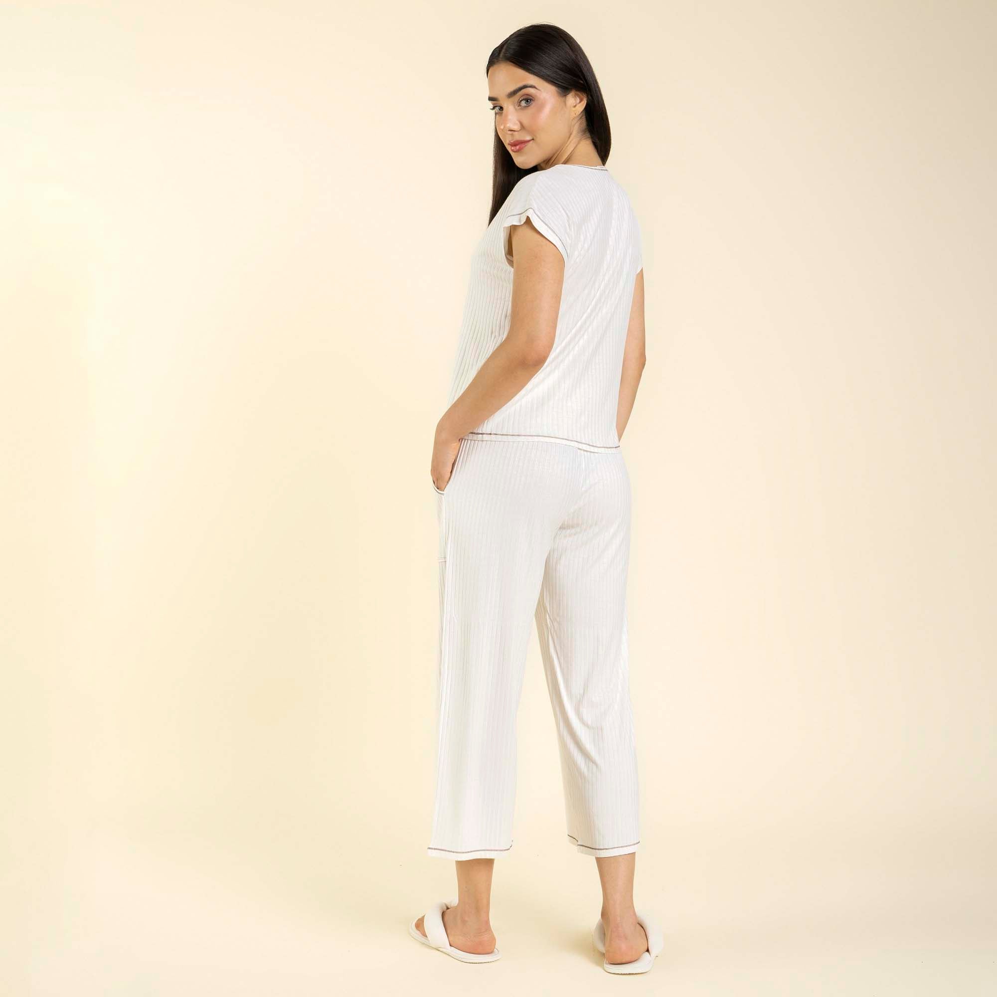Pijama Feminino Capri Canelado Off White com Bolso