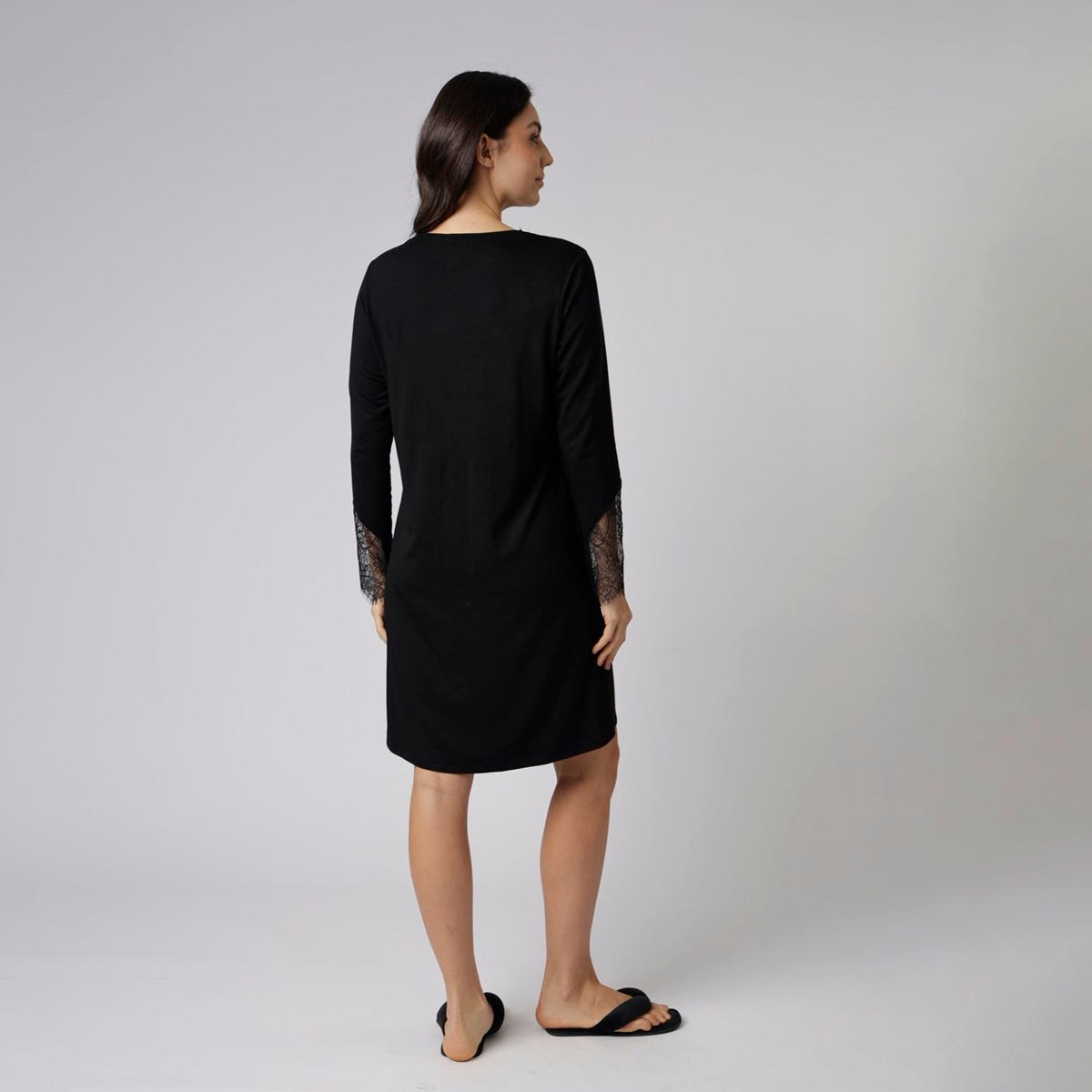 Camisão Feminino Curto Manga Longa Preto