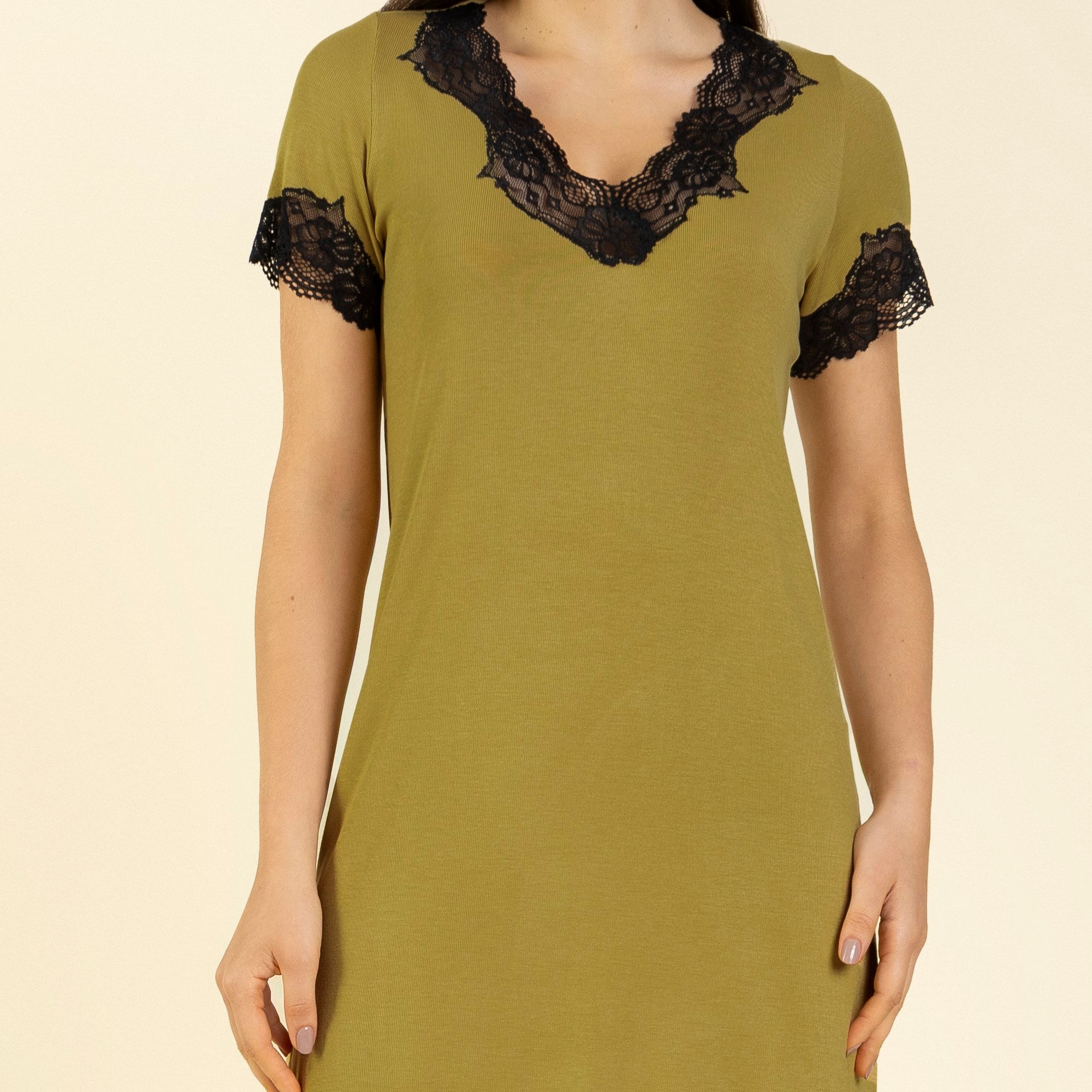 Camisão Feminino Curto Canelado Dourado com Renda