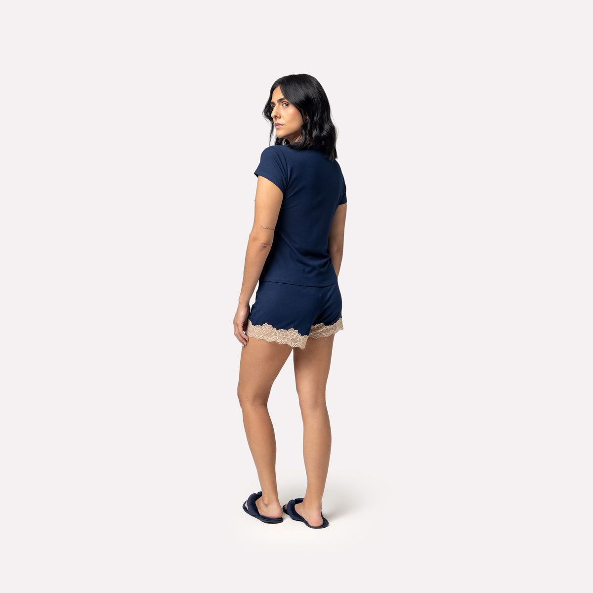 Pijama Feminino Curto Marinho com Renda