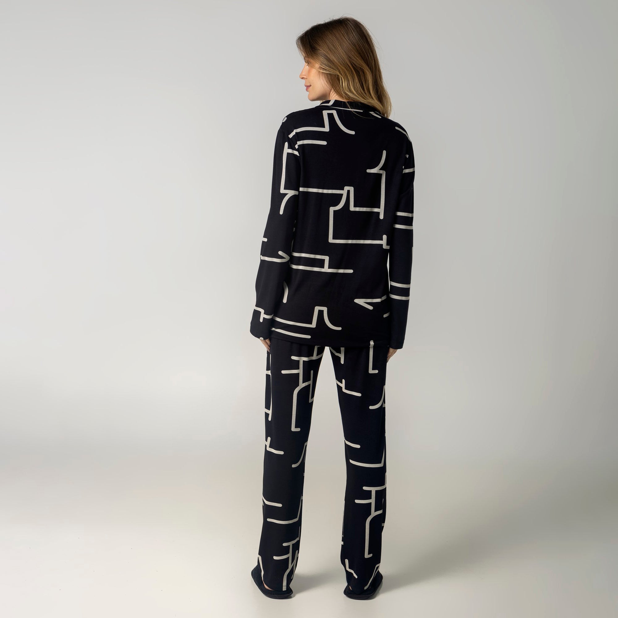 Pijama Feminino Aberto Modernique Preto