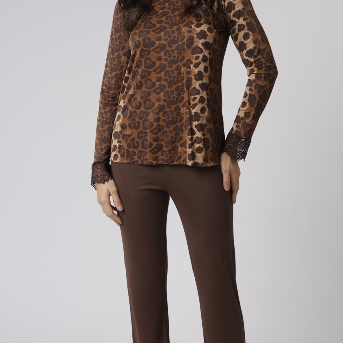 Pijama Feminino Longo Onça Brown