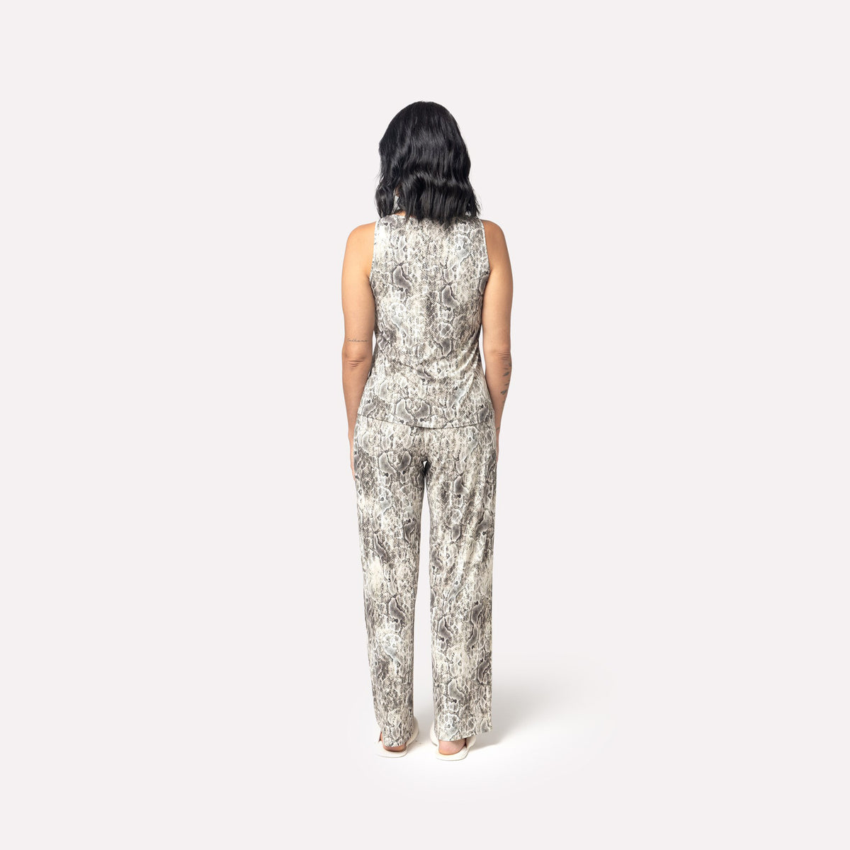 Pijama Feminino de Alça Snake com Renda