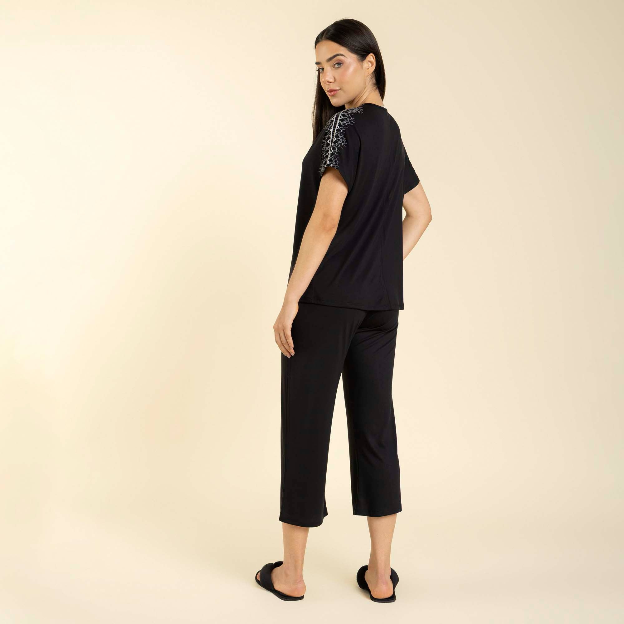 Pijama Feminino Capri Modal Preto