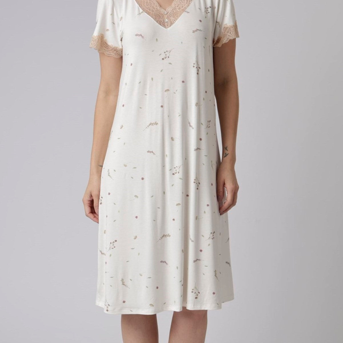 Camisão Feminino Midi Brisa com Renda