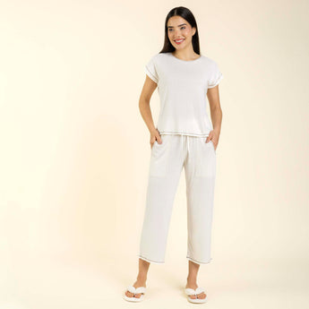 Pijama Feminino Capri Canelado Off White com Bolso