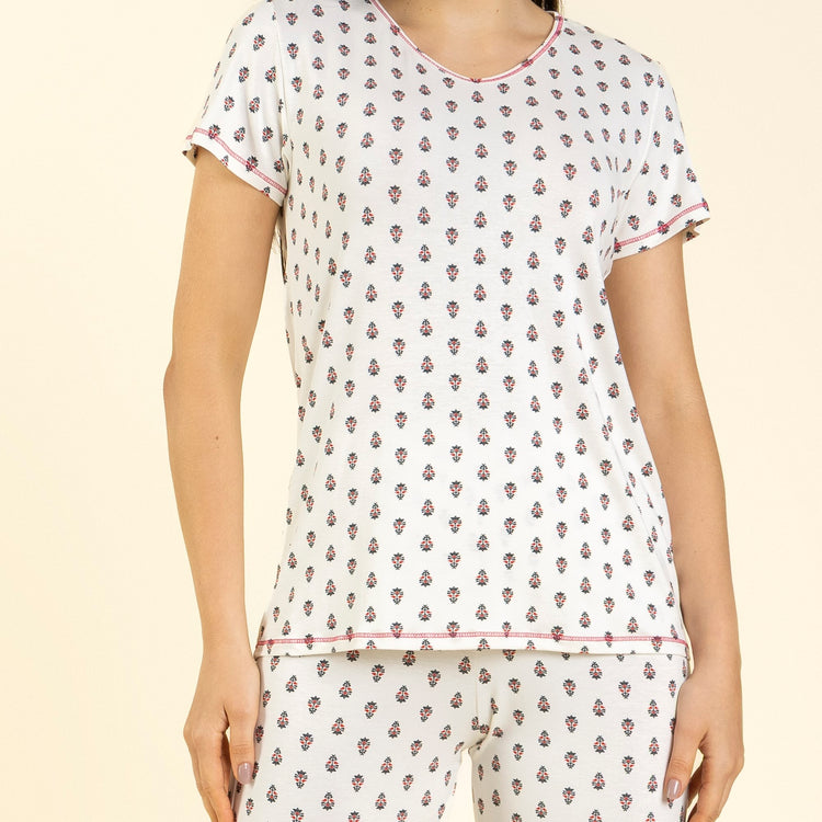 Pijama Feminino Capri Branco Floral Estilizado